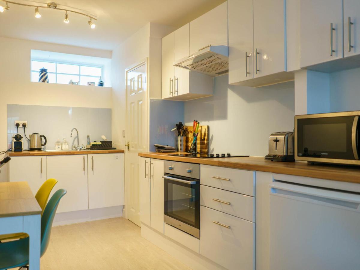 Pass The Keys Modern 2 Bed Flat Overlooking Aberaeron Harbour Eksteriør billede